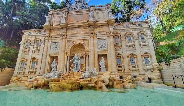 Prepare-se para uma experiência encantadora pelo Circuito das Águas Paulistas, onde natureza, cultura, compras e diversão se encontram em um só lugar! Essa viagem foi pensada para quem busca conforto, alegria e novas amizades, com um roteiro leve e cheio de momentos especiais.